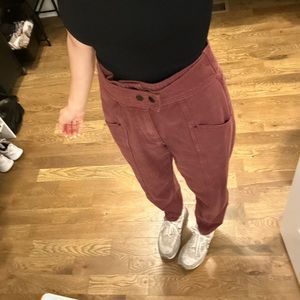 Urban outfitters vintage high rise jeans maroon